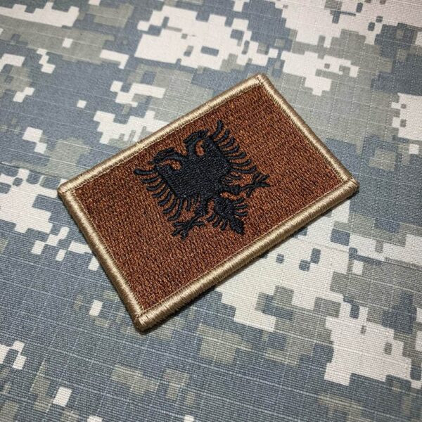 Bandeira País Albânia Patch Bordada Fecho de Contato Gancho - Imagem 2