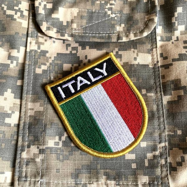 Bandeira Italia Patch Bordada Fecho de Contato Gancho - Imagem 2