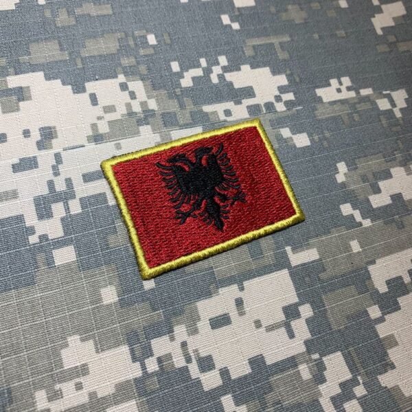 BP0221T11 Bandeira Albânia Patch Bordado Termo Adesivo - Imagem 2