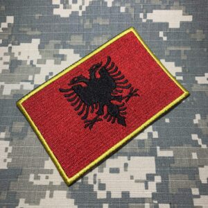 BP0221T21 Bandeira Albânia Patch Bordado Termo Adesivo