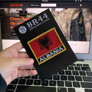 BP0221NV01 Bandeira Albânia Patch Bordado Fecho Contato