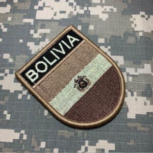 BP0029EV04 Bandeira Bolívia Patch Bordado Fecho Contato