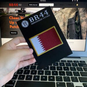 BP0213T01 Bandeira Catar Patch Bordado Termo Adesivo