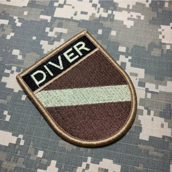 BD0175EV04 Bandeira Mergulhador Patch Bordado Fecho Contato - Imagem 3