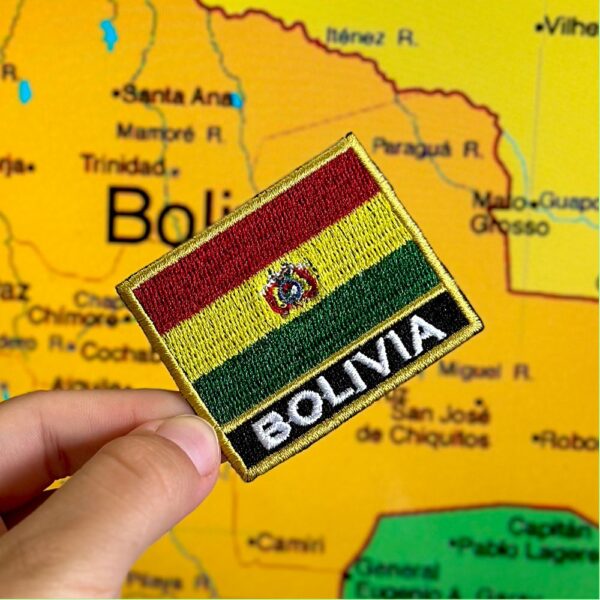 BP0029N-011 Bandeira Bolívia Patch Bordado 5,7x4,8 cm - Imagem 3