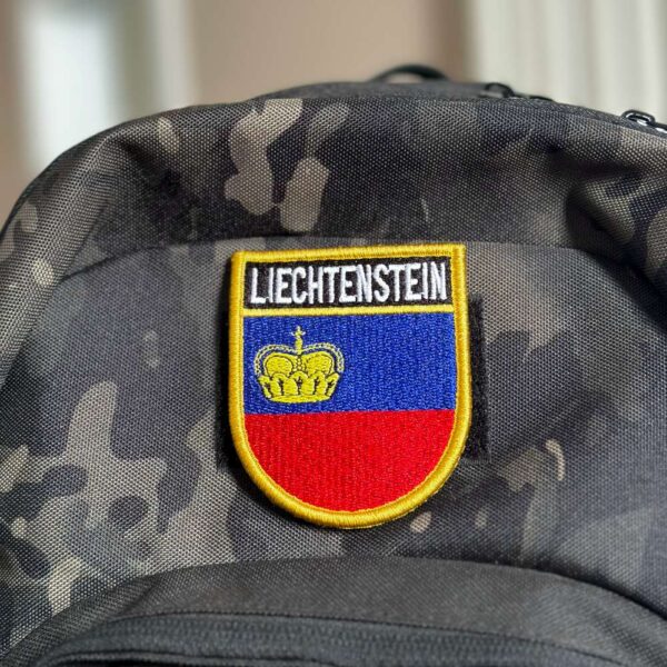 BP0424E-001 Bandeira Liechtenstein Patch Bordado 6,8x8,0cm - Imagem 3