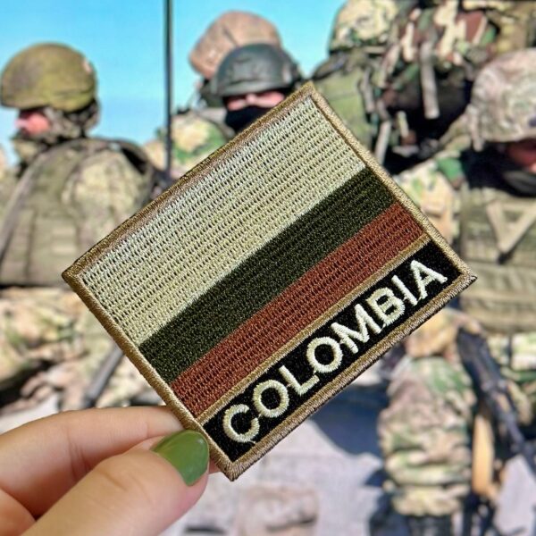 BP0049N-003 Bandeira Colombia Patch Bordado 7,5x6,3cm - Imagem 3