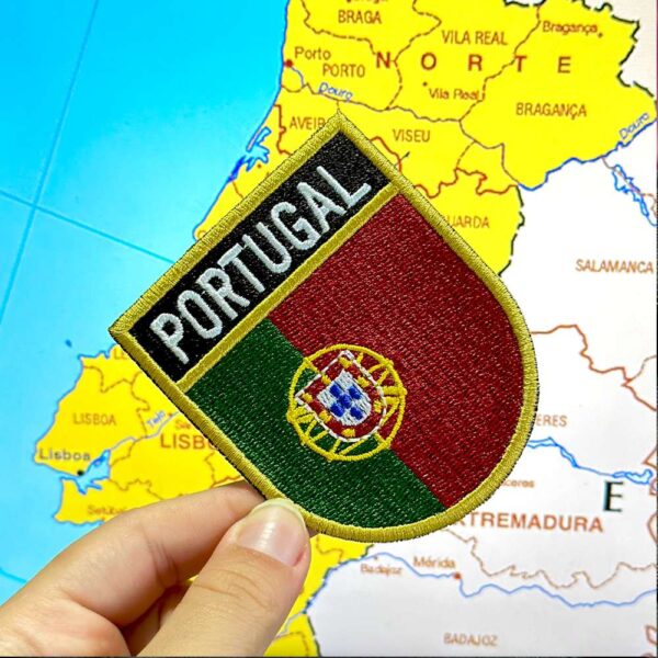 BP0071E-001 Bandeira Portugal Patch Bordado 6,8x8,0cm - Imagem 3