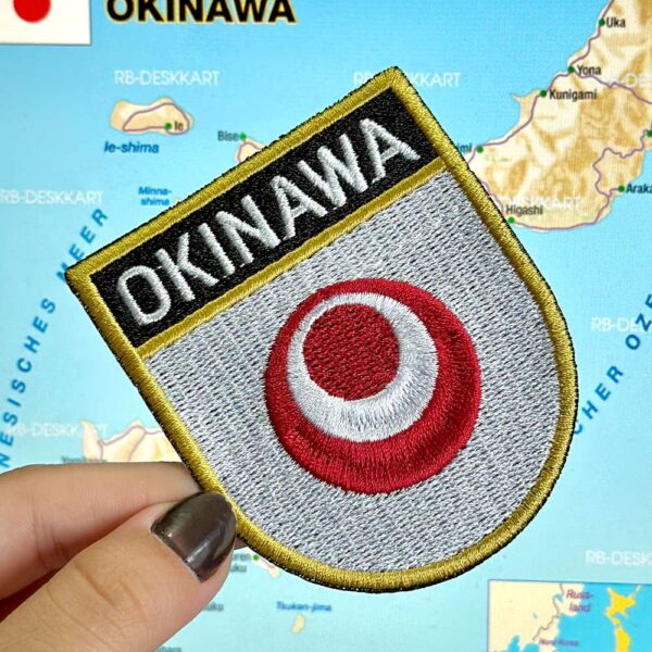 BE0414E-001 Bandeira Okinawa Japão Patch Bordado 6,8x8,0cm - Imagem 2