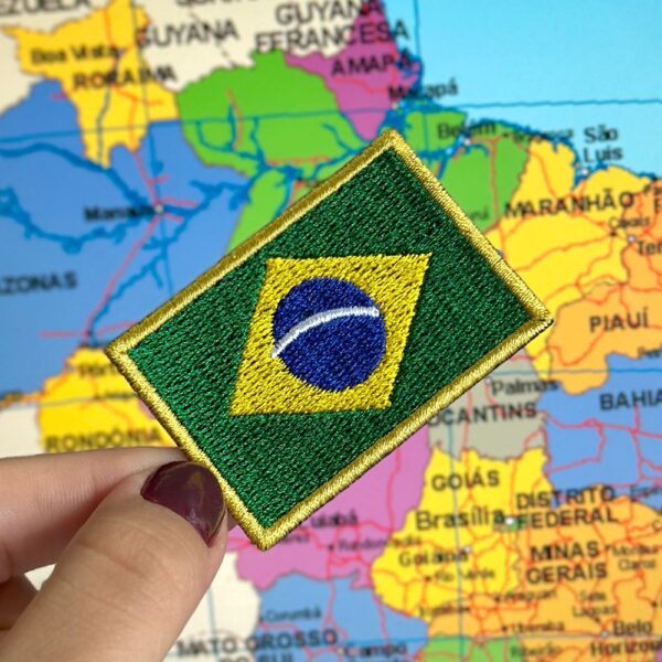 BP0405-011 Bandeira Brasil Patch Bordado 5,7x3,8cm - Imagem 2