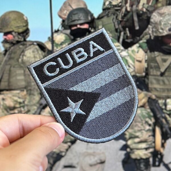 BP0010E-002 Bandeira Cuba Patch Bordado 6,8x8,0cm - Imagem 2