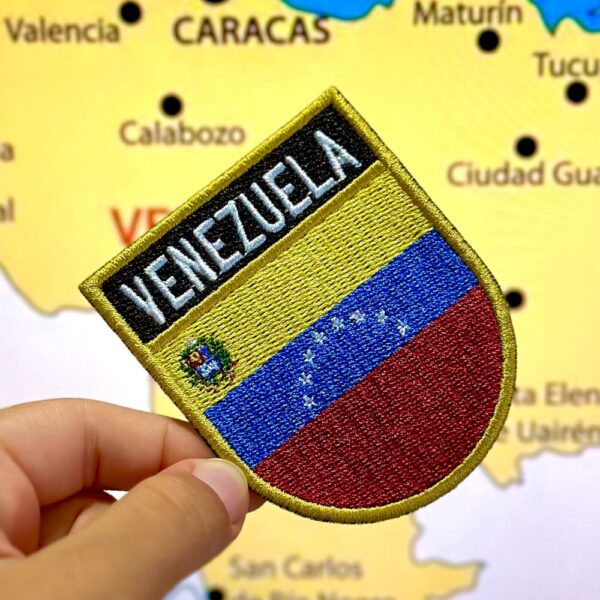 BP0046E-011 Bandeira Venezuela Patch Bordado 5,7x6,8cm - Imagem 2