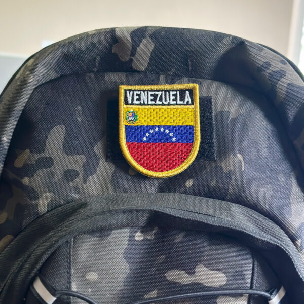 BP0046E-011 Bandeira Venezuela Patch Bordado 5,7x6,8cm - Imagem 4