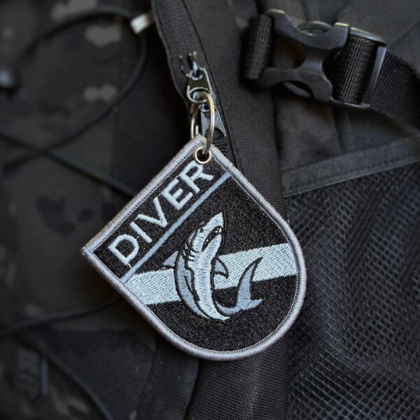 BD0176E-002 Bandeira Mergulhador Patch Bordado 6,8x8,0cm - Imagem 6