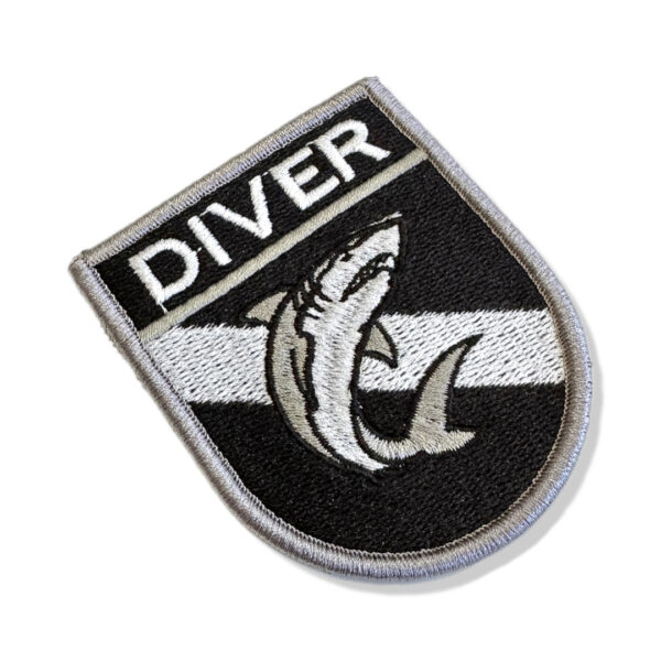 BD0176E-002 Bandeira Mergulhador Patch Bordado 6,8x8,0cm - Imagem 3