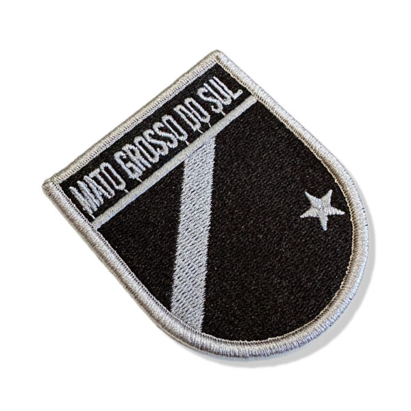 BE0011E-002 Bandeira Mato Grosso do Sul Brasil Patch Bordado 6,8x8,0cm - Imagem 3
