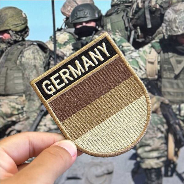 BP0081E-004 Bandeira Alemanha Patch Bordado 6,8x8,0cm - Imagem 2
