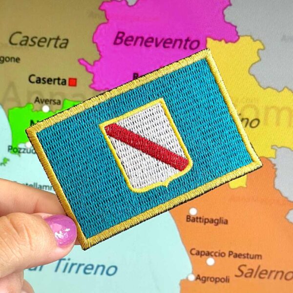 BE0428-001 Bandeira Campânia Patch Bordado 7,5x5,0cm - Imagem 2