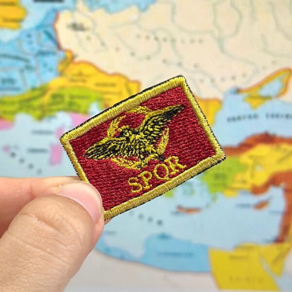BP0234-031 Bandeira Império Romano Patch Bordado 3,8x2,5cm - Imagem 3